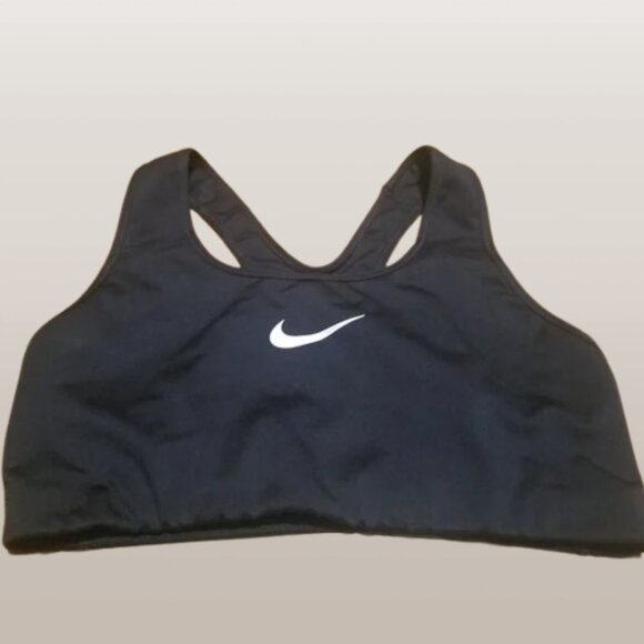 Nike Athletic Racerback Sports Bra with White Trim Black Shorts Combo Set - Picture 2 of 10